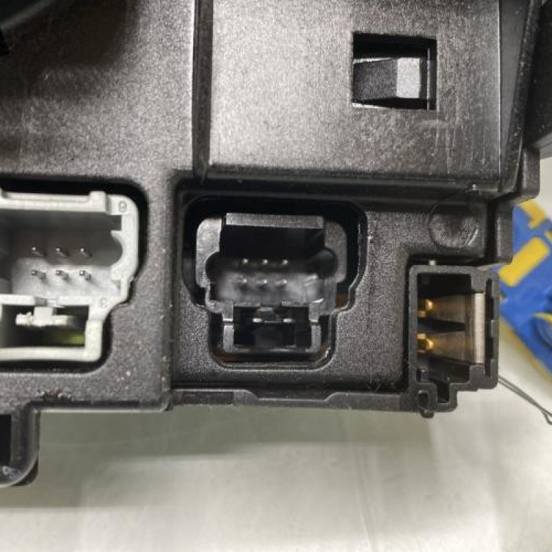 Com (Bloc Contacteur Tournant+Commodo Essuie Glace+Commodo Phare) CITROEN C8 Photo n°7