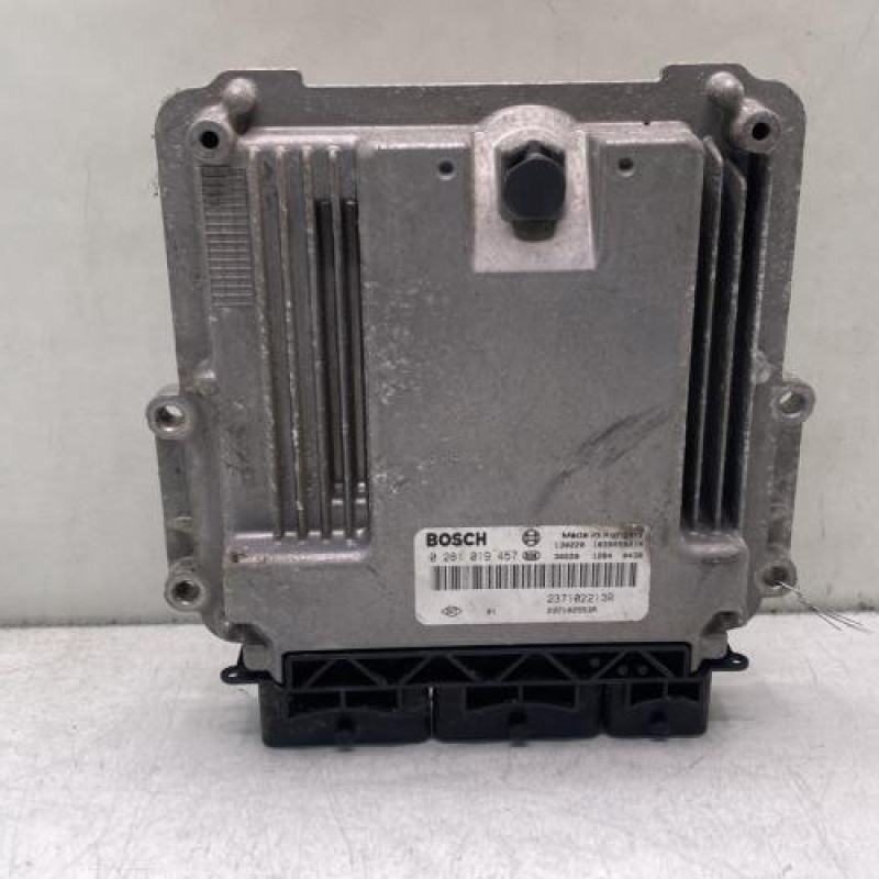 Calculateur moteur DACIA SANDERO 2 Photo n°1