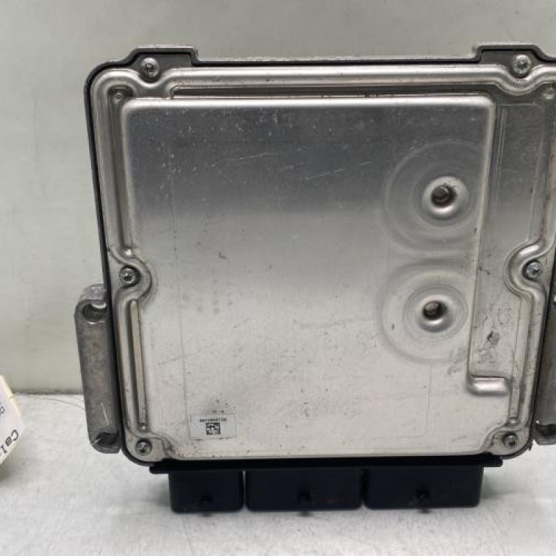 Calculateur moteur DACIA SANDERO 2 Photo n°2