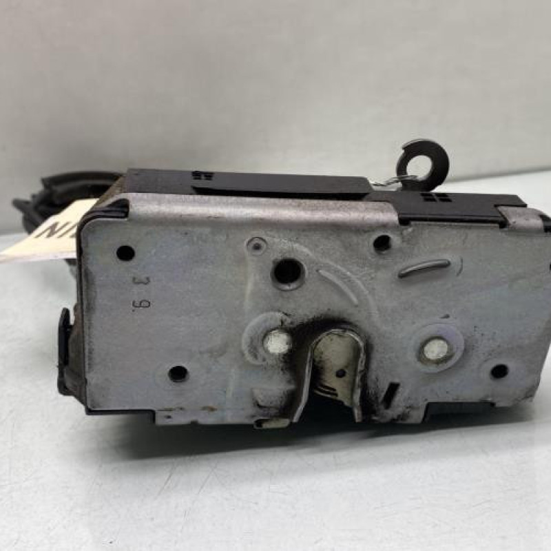 Serrure avant droit OPEL CORSA D Photo n°1