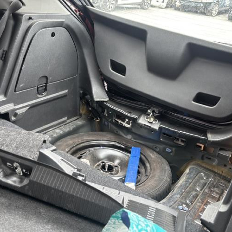 Serrure avant droit OPEL CORSA D Photo n°14