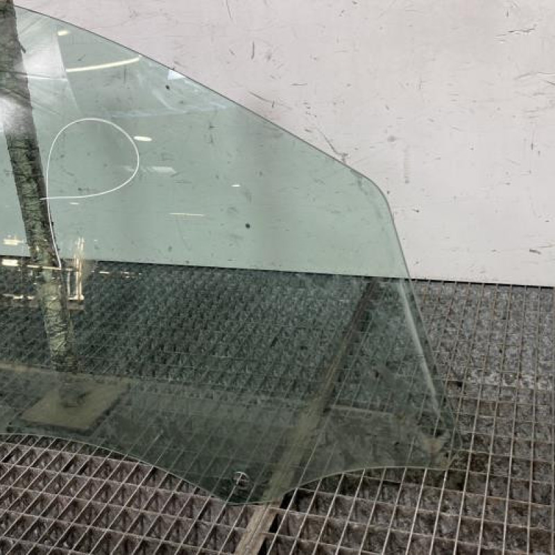 Vitre avant droit PEUGEOT 308 2 Photo n°2