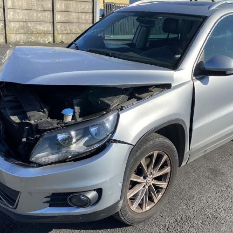 Calculateur moteur VOLKSWAGEN TIGUAN 1 Photo n°5