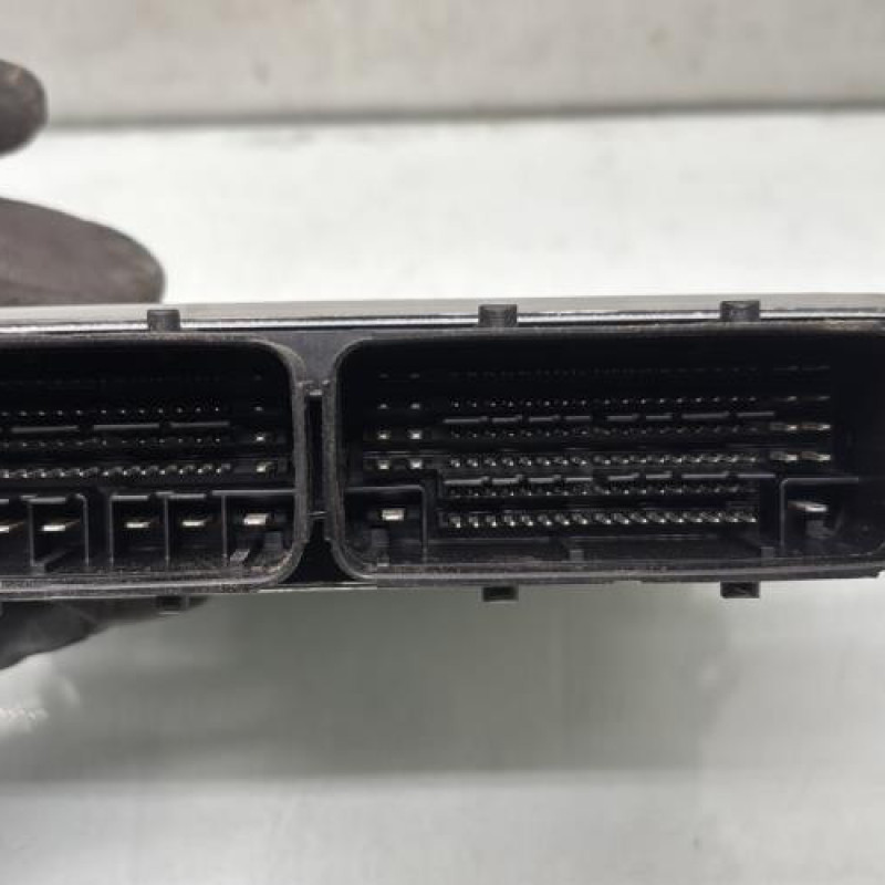 Calculateur moteur CITROEN C3 AIRCROSS Photo n°5