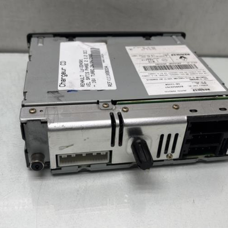 Chargeur CD RENAULT VEL SATIS Photo n°7