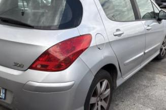 Calculateur moteur PEUGEOT 308 1