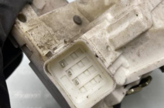 Serrure avant droit FORD MONDEO 2