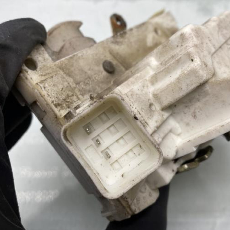 Serrure avant droit FORD MONDEO 2 Photo n°4