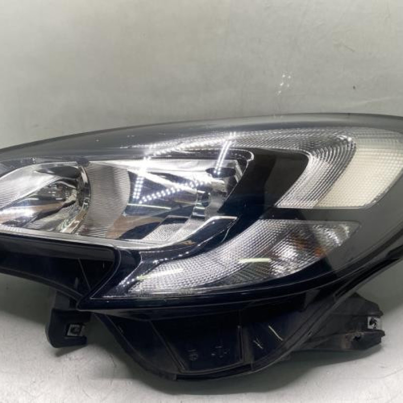 Optique avant principal gauche (feux)(phare) OPEL CORSA E Photo n°1