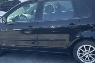 Serrure avant gauche VOLKSWAGEN POLO 4