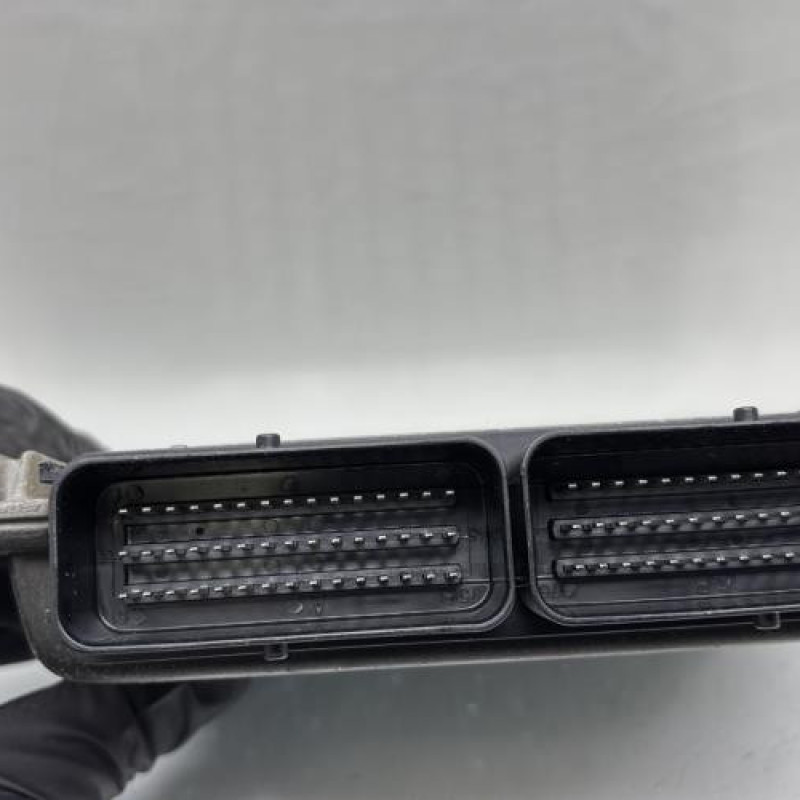 Calculateur moteur RENAULT TWINGO 1 Photo n°3