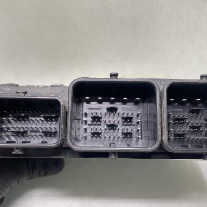 Calculateur moteur PEUGEOT EXPERT 2 Photo n°4