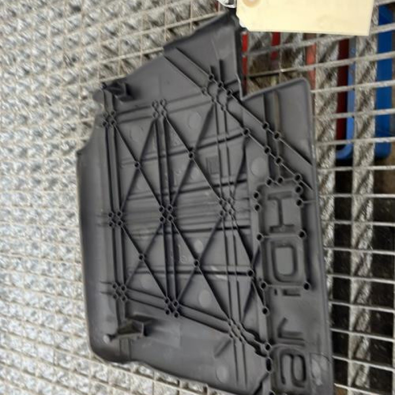 Cache moteur  PEUGEOT 3008 1 Photo n°4