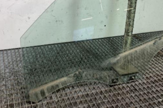 Vitre avant gauche DACIA SANDERO 2