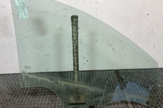 Vitre avant gauche DACIA SANDERO 2