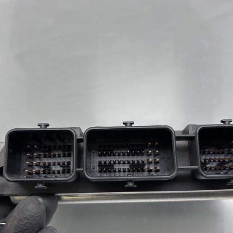 Calculateur moteur CITROEN C4 1 Photo n°3