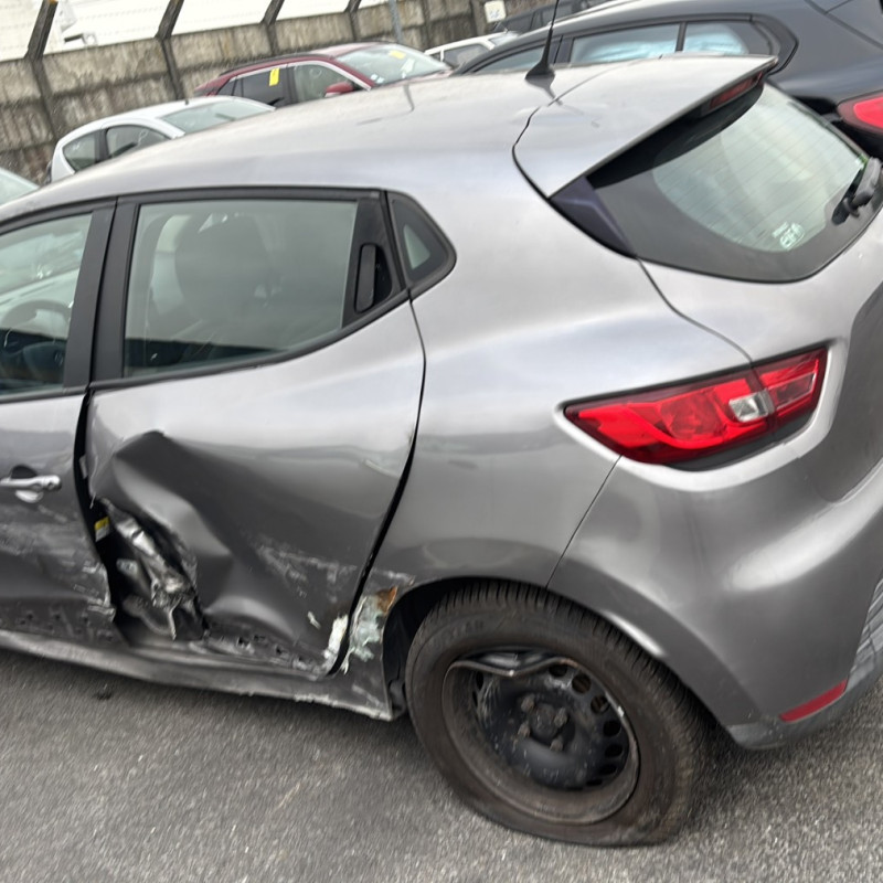 RENAULT CLIO 4 PHASE 1 1.5 DCI - 8V TURBO Photo n°6
