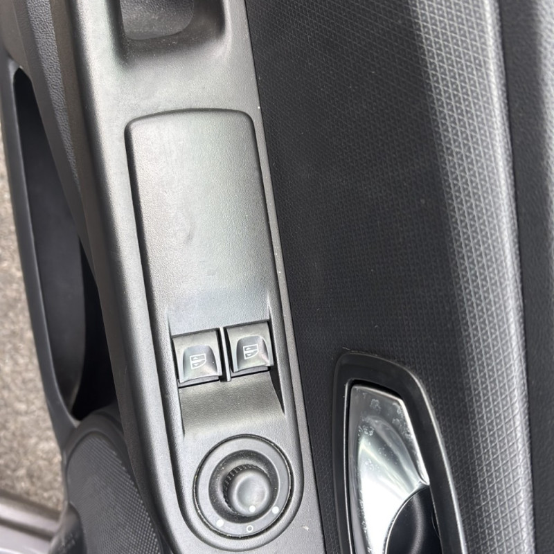 RENAULT CLIO 4 PHASE 1 1.5 DCI - 8V TURBO Photo n°10