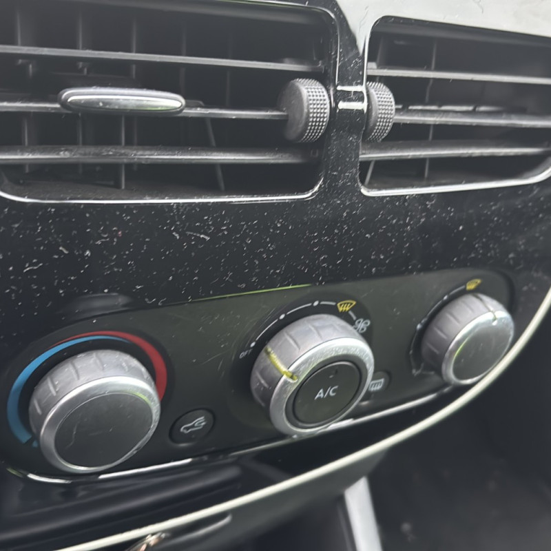 RENAULT CLIO 4 PHASE 1 1.5 DCI - 8V TURBO Photo n°17