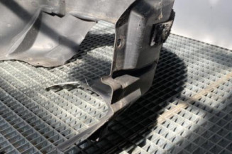 Pare boue avant gauche FORD FIESTA 6 Photo n°1