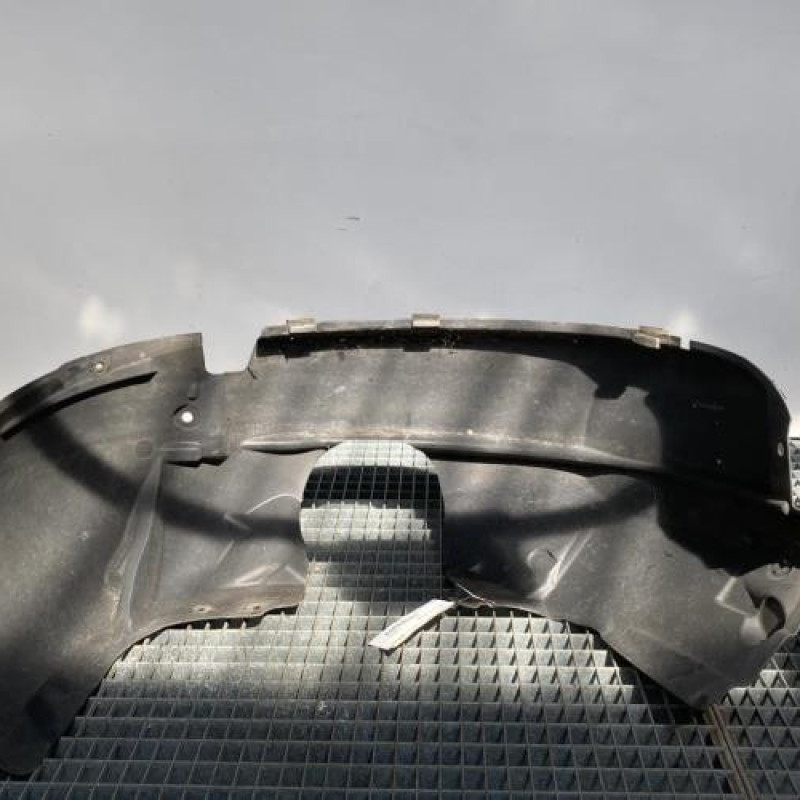 Pare boue avant gauche FORD FIESTA 6 Photo n°3