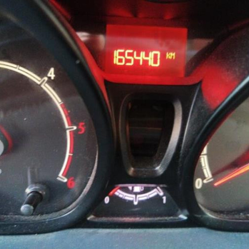 Pare boue avant gauche FORD FIESTA 6 Photo n°4