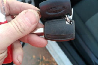 Pare boue avant gauche FORD FIESTA 6