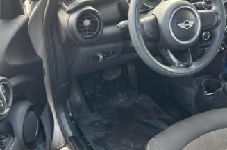 Pare boue arriere gauche MINI MINI 3 F55