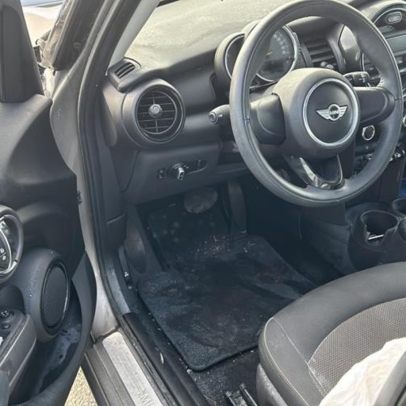 Pare boue arriere gauche MINI MINI 3 F55 Photo n°16