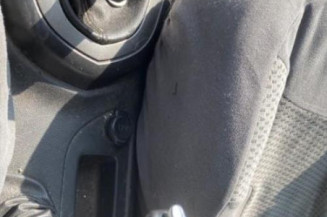 Pare boue avant gauche PEUGEOT 308 1