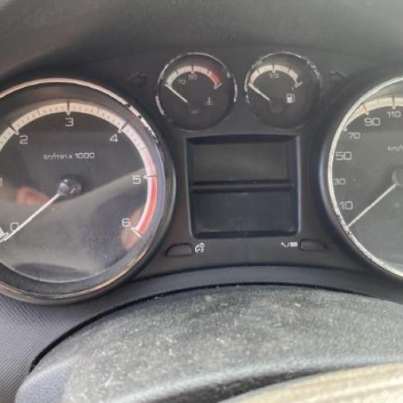 Pare boue avant gauche PEUGEOT 308 1 Photo n°12