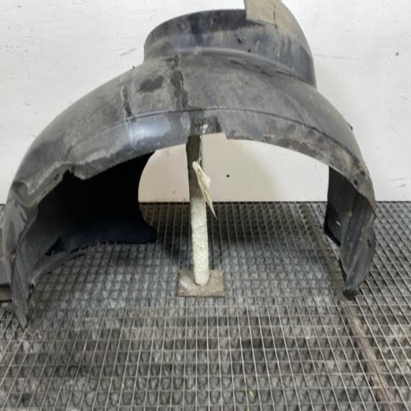 Pare boue avant gauche VOLKSWAGEN POLO 5 Photo n°1