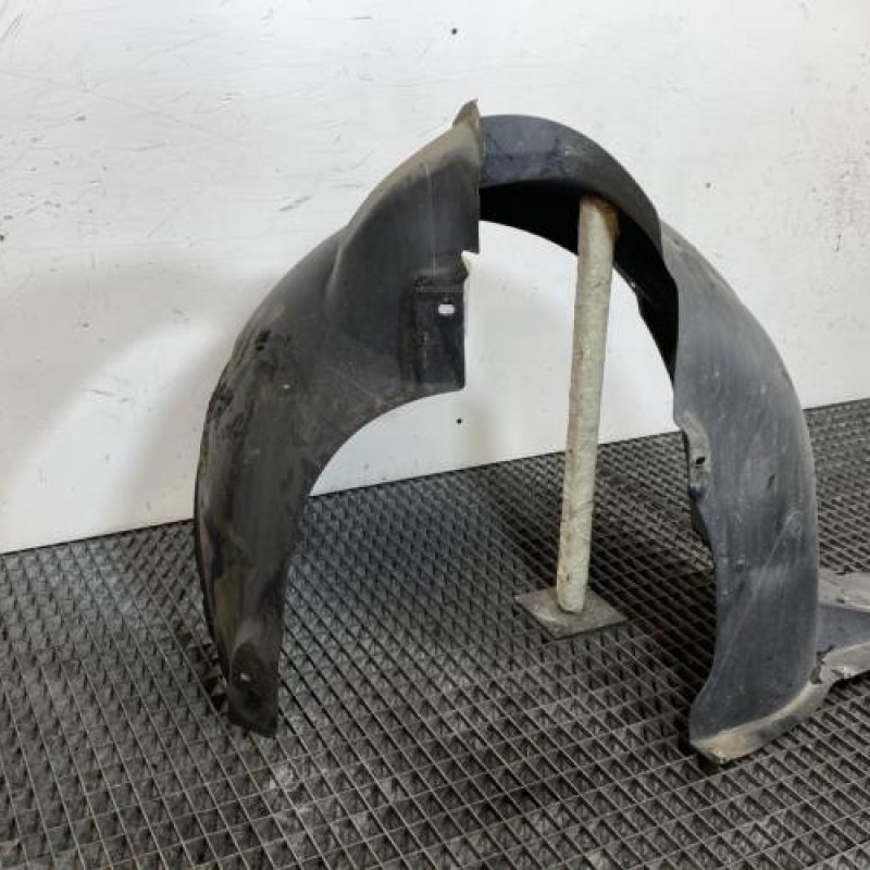 Pare boue avant gauche VOLKSWAGEN POLO 5 Photo n°3