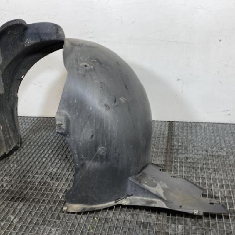 Pare boue avant gauche VOLKSWAGEN POLO 5 Photo n°4