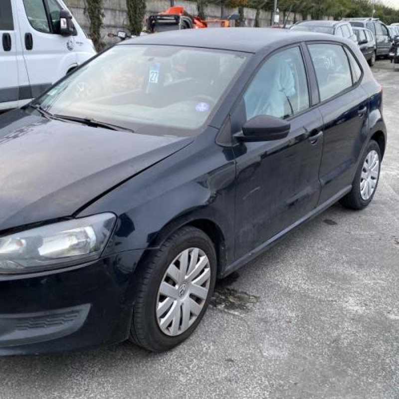 Pare boue avant gauche VOLKSWAGEN POLO 5 Photo n°5