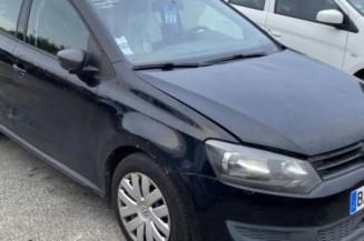 Pare boue avant gauche VOLKSWAGEN POLO 5