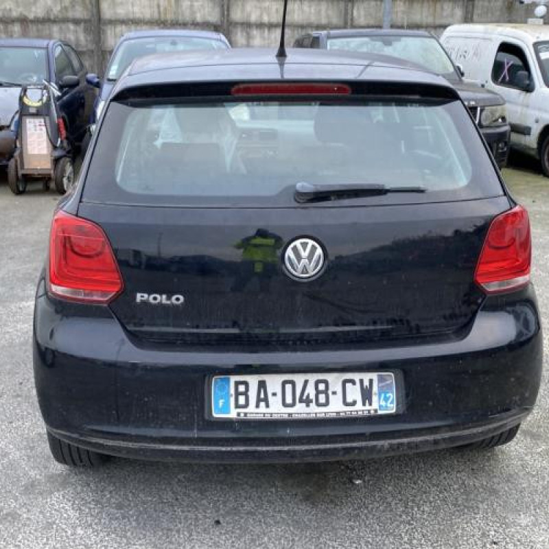 Pare boue avant gauche VOLKSWAGEN POLO 5 Photo n°10