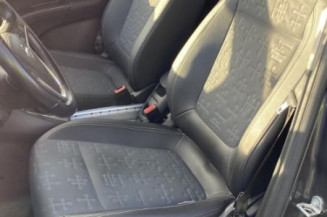 Pare boue avant gauche OPEL MERIVA B