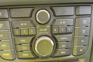 Pare boue avant gauche OPEL MERIVA B