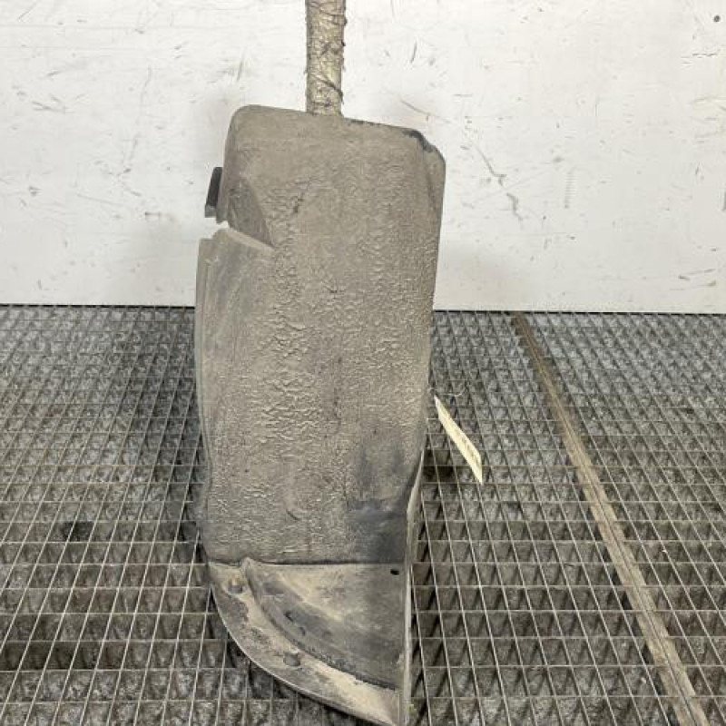 Pare boue arriere gauche PEUGEOT 206 Photo n°1