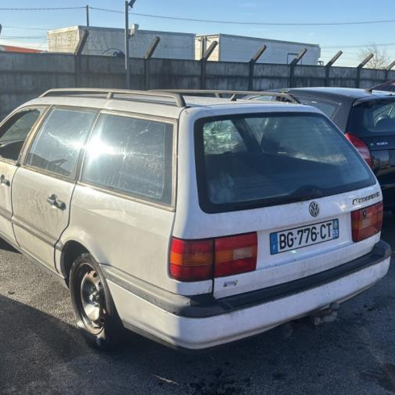 Optique avant secondaire droit (feux)(clignotant) VOLKSWAGEN PASSAT 3 Photo n°6