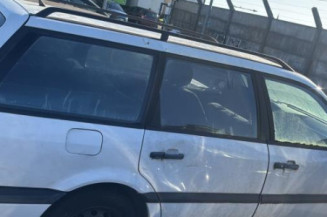 Optique avant secondaire droit (feux)(clignotant) VOLKSWAGEN PASSAT 3