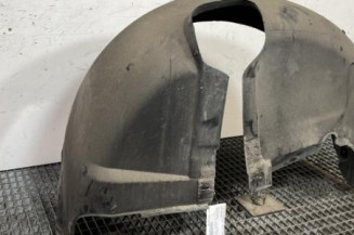 Pare boue arriere gauche VOLKSWAGEN GOLF 4