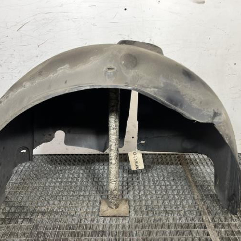 Pare boue arriere gauche VOLKSWAGEN GOLF 4 Photo n°4