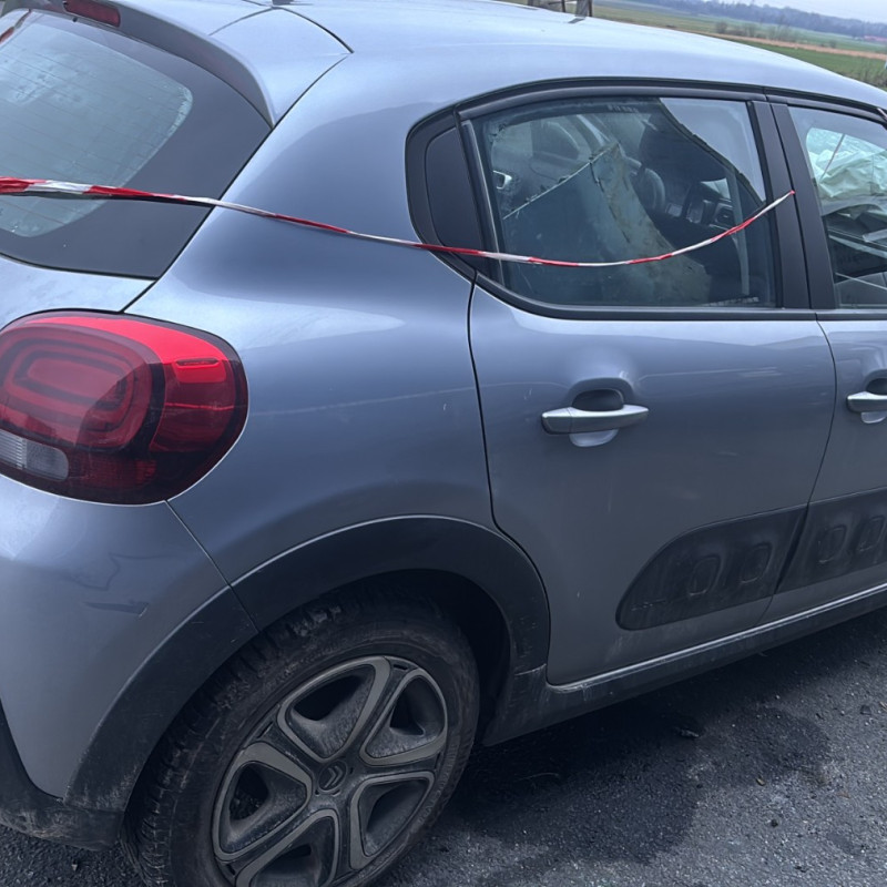 CITROEN C3 3 PHASE 1 1.6 BLUE HDI - 8V TURBO Photo n°10