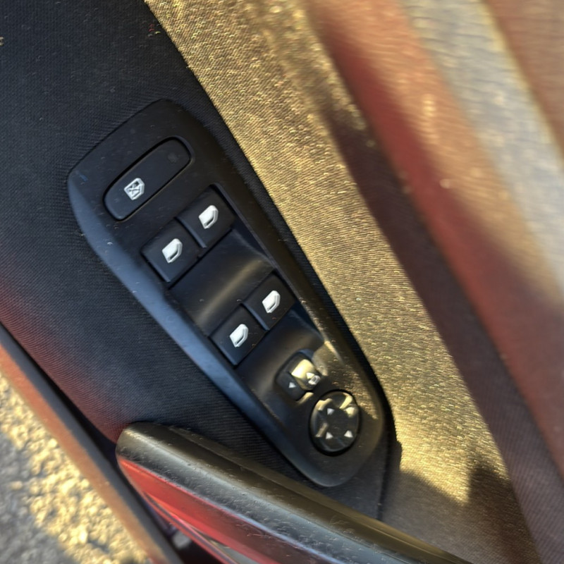 PEUGEOT 308 2 PHASE 1 1.6 BLUE HDI - 8V TURBO Photo n°10