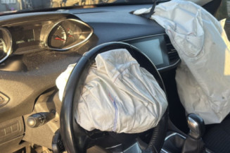 PEUGEOT 308 2 PHASE 1 1.6 BLUE HDI - 8V TURBO