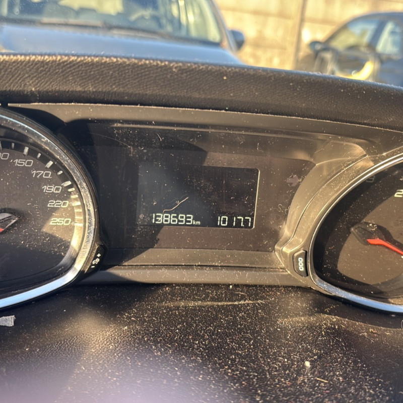 PEUGEOT 308 2 PHASE 1 1.6 BLUE HDI - 8V TURBO Photo n°15