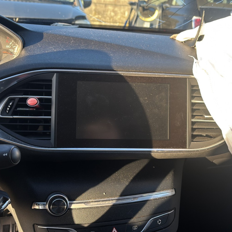 PEUGEOT 308 2 PHASE 1 1.6 BLUE HDI - 8V TURBO Photo n°17