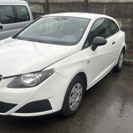 SEAT IBIZA 4 PHASE 1 1.2i - 12V Photo n°1